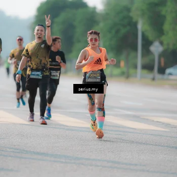 Runner Photo 6422412