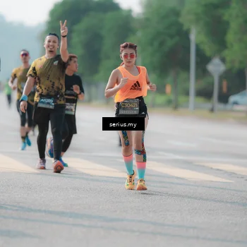 Runner Photo 6422416