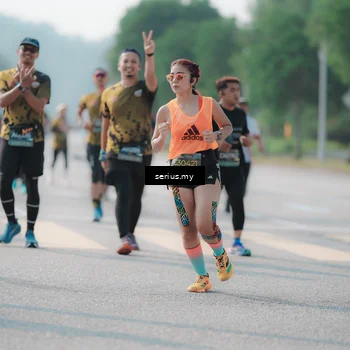 Runner Photo 6422417