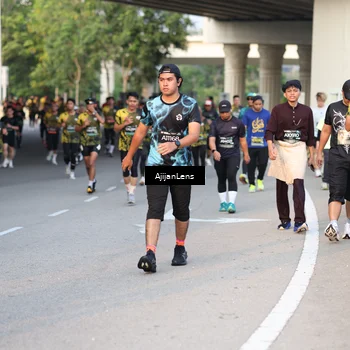 Runner Photo 6422424