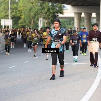 Runner Photo 6422429