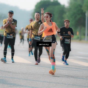 Runner Photo 6422439