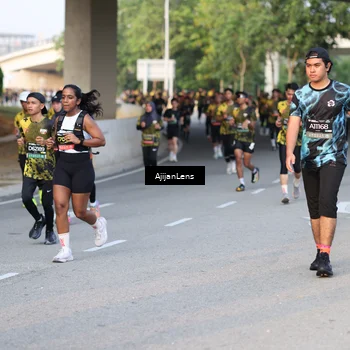 Runner Photo 6422443