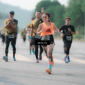 Runner Photo 6422444