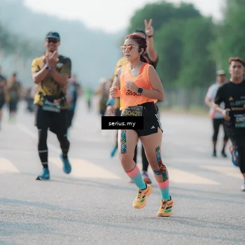Runner Photo 6422459