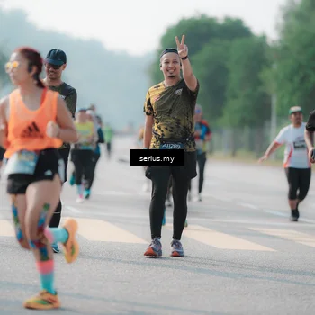 Runner Photo 6422460