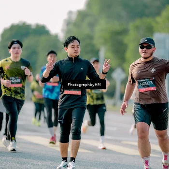 Runner Photo 6422504