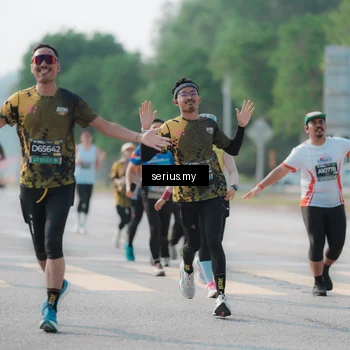Runner Photo 6422544