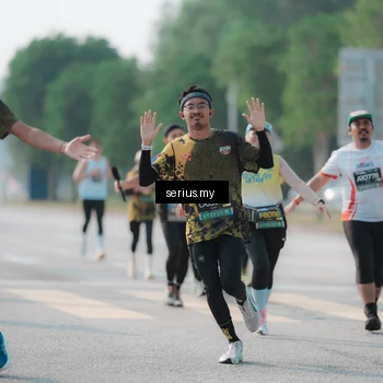 Runner Photo 6422549