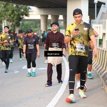 Runner Photo 6422583