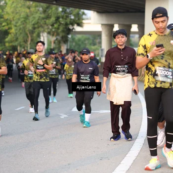Runner Photo 6422596