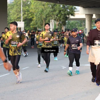 Runner Photo 6422600