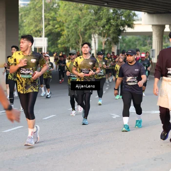 Runner Photo 6422635