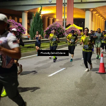 Runner Photo 6422659