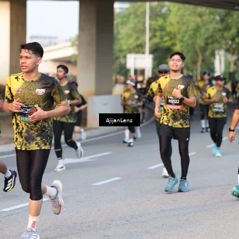 Runner Photo 6422700