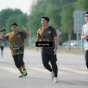 Runner Photo 6422756