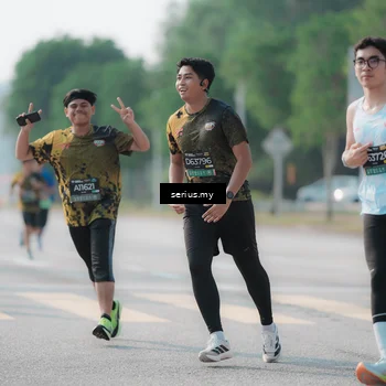 Runner Photo 6422769