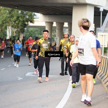 Runner Photo 6422802