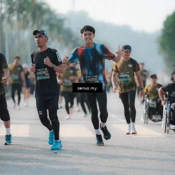 Runner Photo 6422812