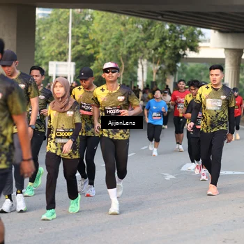 Runner Photo 6422835