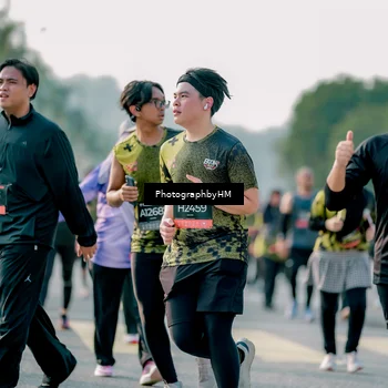 Runner Photo 6422869