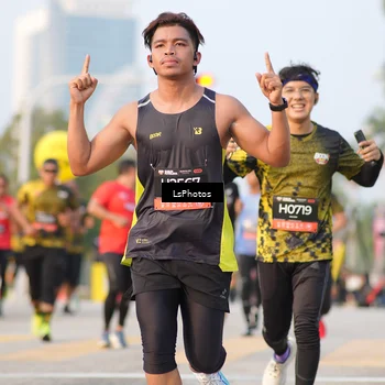 Runner Photo 6422885