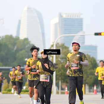 Runner Photo 6422975