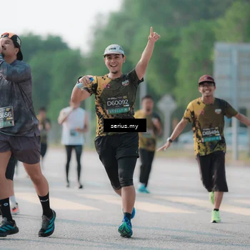 Runner Photo 6423005