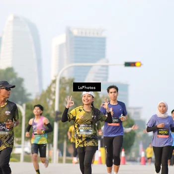 Runner Photo 6423011