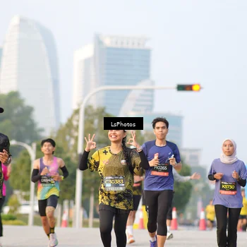Runner Photo 6423013