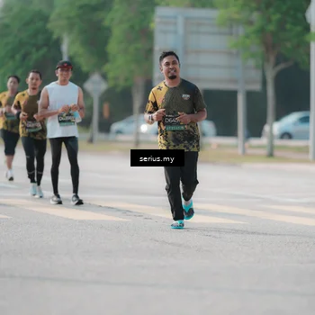 Runner Photo 6423018