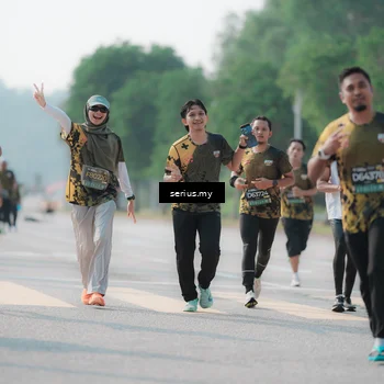 Runner Photo 6423040