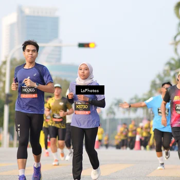 Runner Photo 6423048
