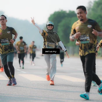 Runner Photo 6423056