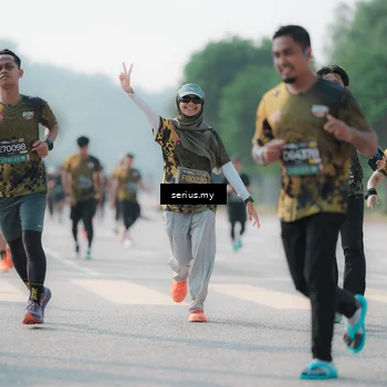 Runner Photo 6423066