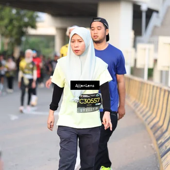 Runner Photo 6423076
