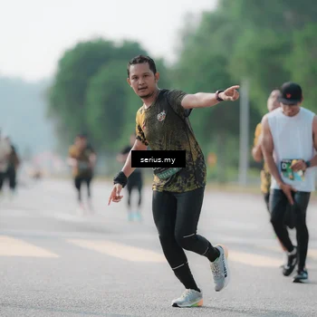 Runner Photo 6423082