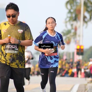 Runner Photo 6423086