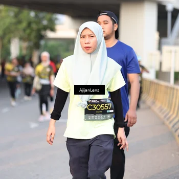 Runner Photo 6423100