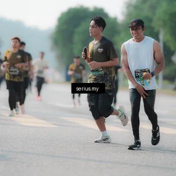 Runner Photo 6423120