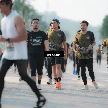 Runner Photo 6423135