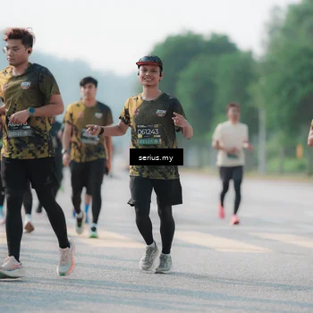 Runner Photo 6423148