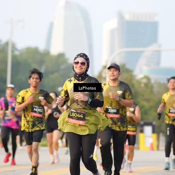 Runner Photo 6423154