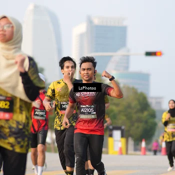 Runner Photo 6423192