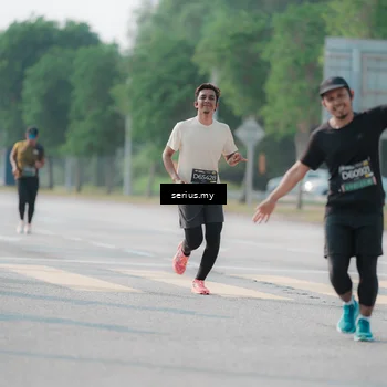 Runner Photo 6423220