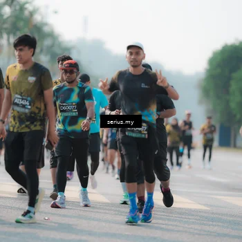 Runner Photo 6423230