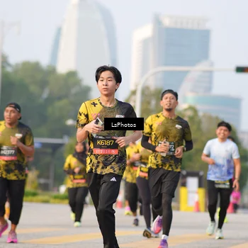 Runner Photo 6423237