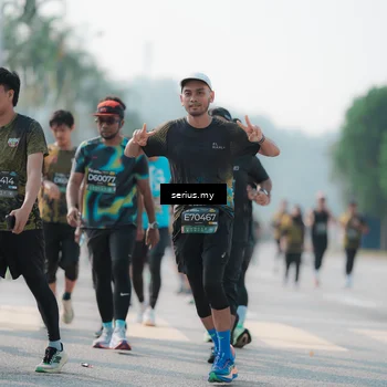 Runner Photo 6423246