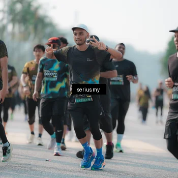 Runner Photo 6423261