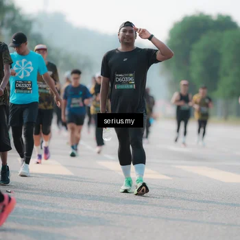 Runner Photo 6423272